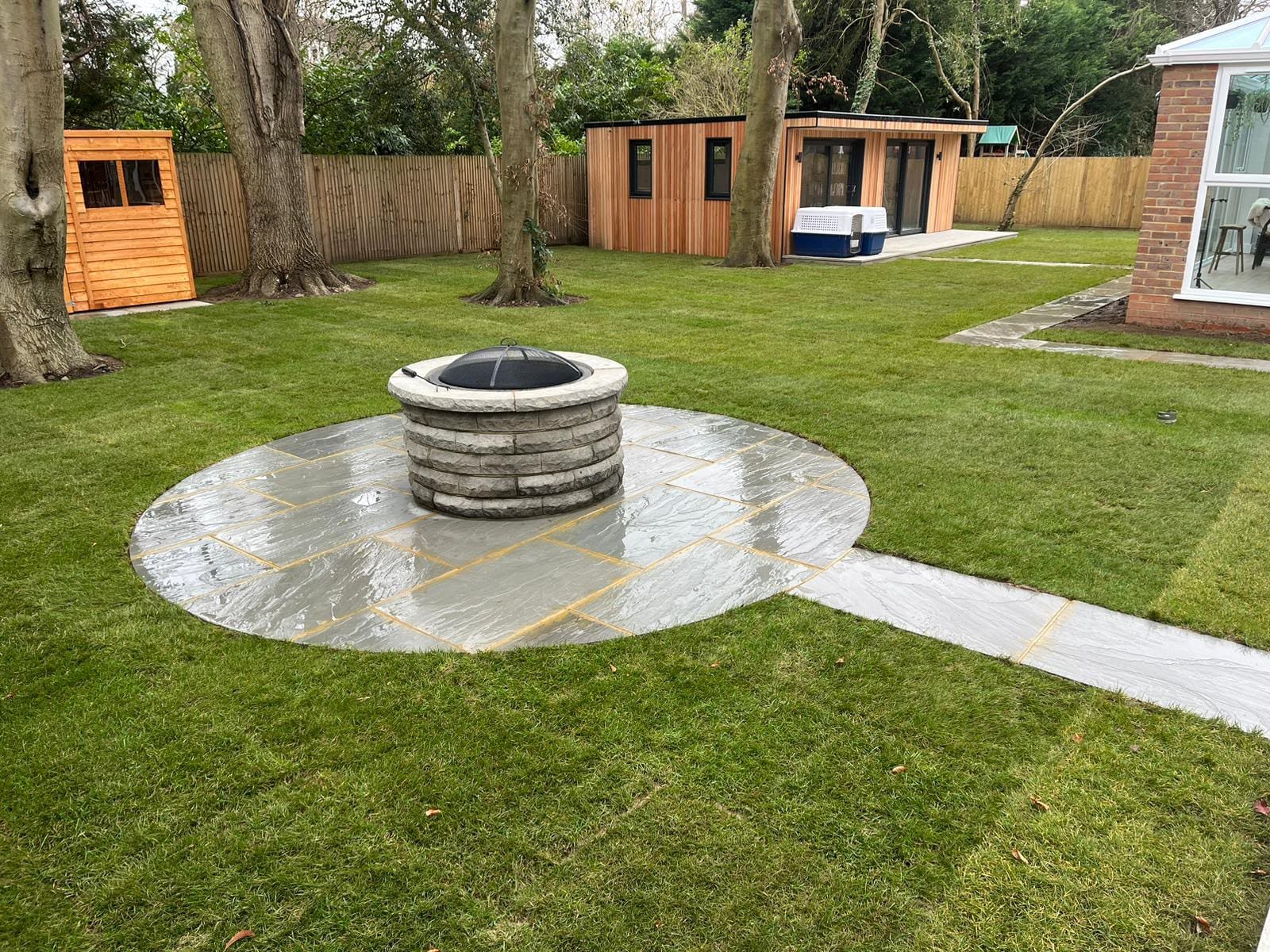 Driveway, patio and landscaping project by Hills Driveways & Patios