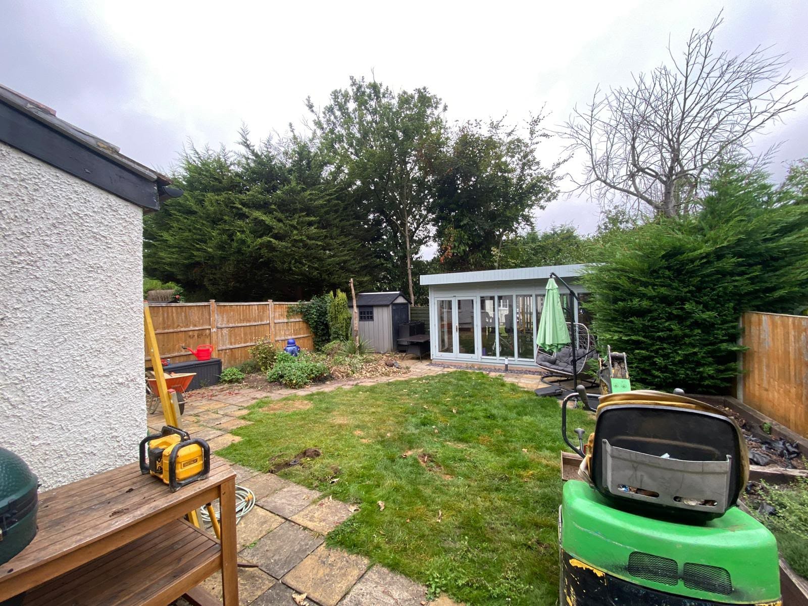 Driveway, patio and landscaping project by Hills Driveways & Patios