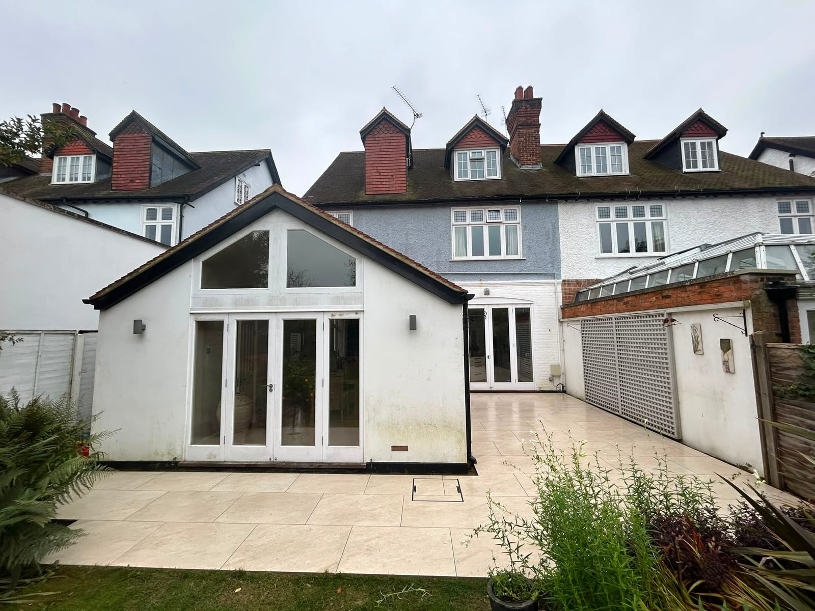 Driveway, patio and landscaping project by Hills Driveways & Patios