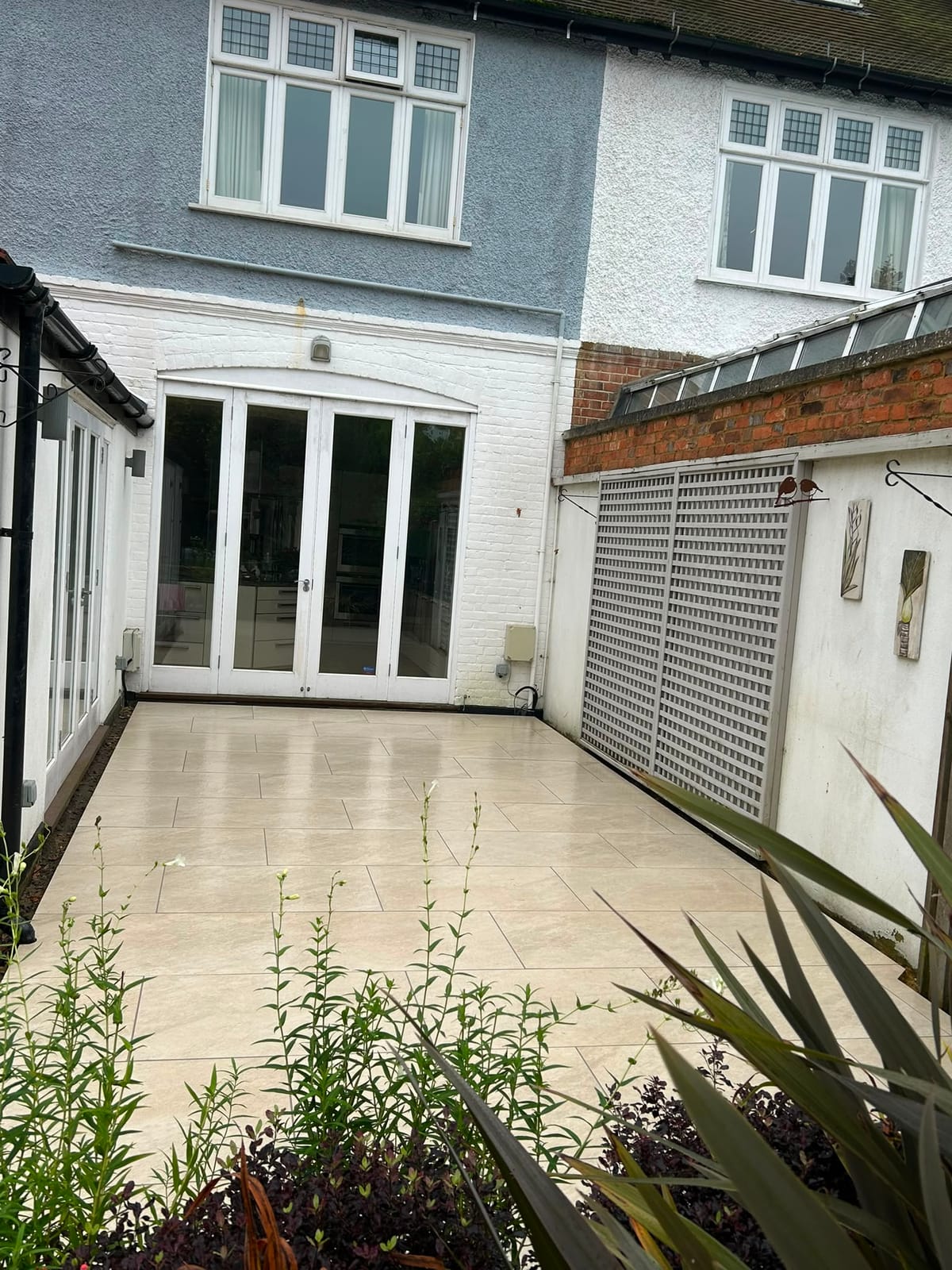 Driveway, patio and landscaping project by Hills Driveways & Patios