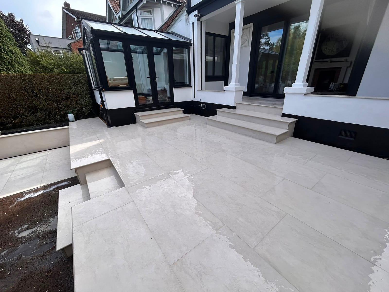 Driveway, patio and landscaping project by Hills Driveways & Patios