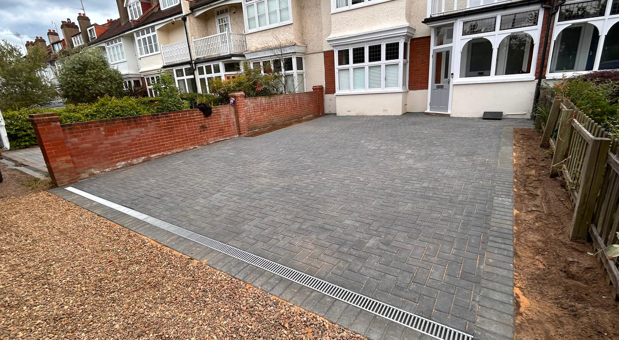 New Driveways by Hills Driveways & Patios in Berkshire & Surrey